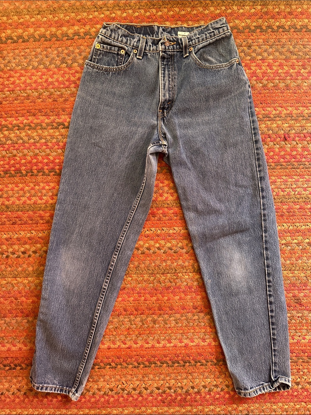 VTG LEVIS 550 JUNIOR FIT RELAXED TAPERED DENIM JEANS